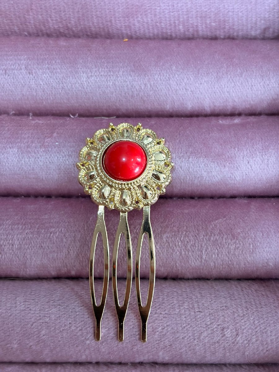 Peineta roja pequeña
